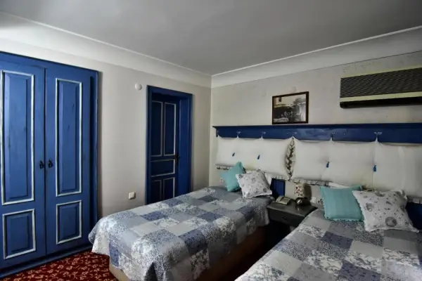 Safran Hotel Main image